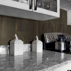 Heirloom 7" x 22" Shaw Porcelain Tile - CS38Z - 55